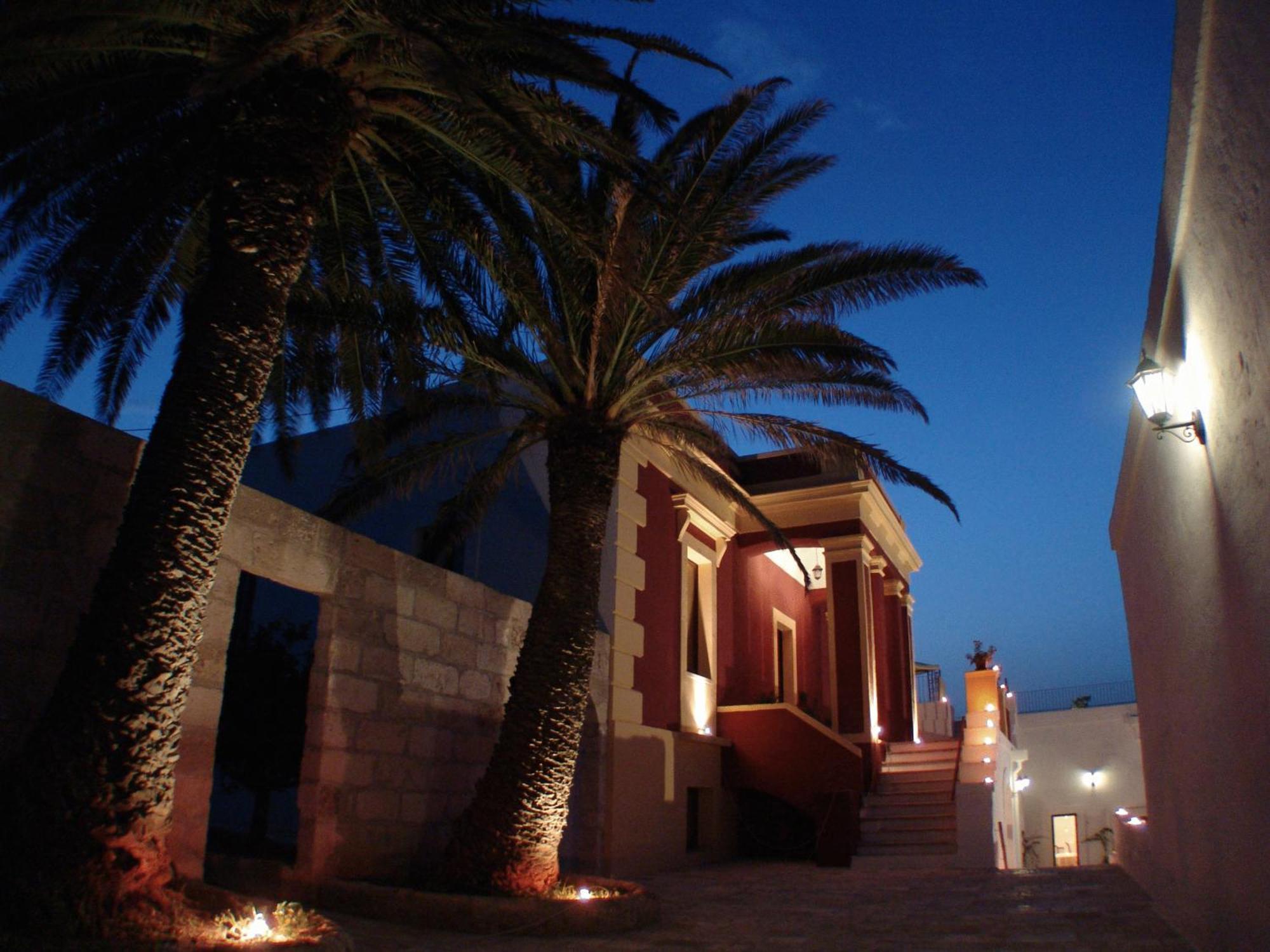 Hotel Masseria Fortificata Donnaloia Monopoli Exterior foto